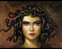 Treia. “Il sospiro di Medusa” di Morena Oro