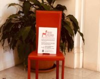 Posto Occupato: una sedia rossa a Palazzo Marconi