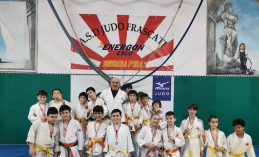 Asd Judo Frascati, che show alla “Coppa di Natale”: ben nove medaglie d’oro tra U10 e U12