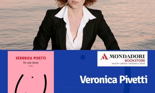 Veronica Pivetti alla Mondadori di Genzano per presentare “Per sole donne”