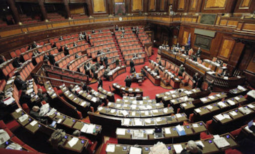 Politica italiana: quando il Bue dice “cornuto” all’Asino