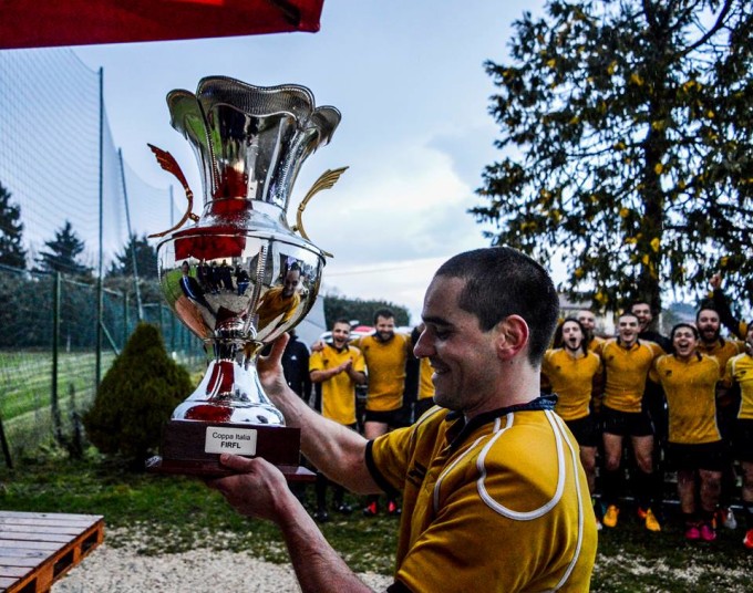 Lirfl (rugby a 13), gli Hammers Umbria alzano la Coppa Italia al cielo di Artena