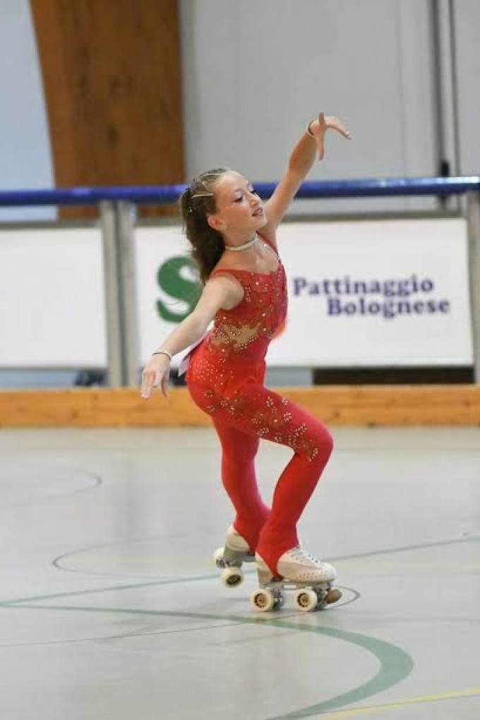 Skating Frascati (pattinaggio), Trofeo delle Regioni: Simoncini trionfa, Bizzarri seconda