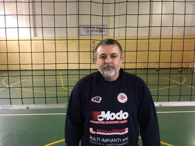 Modo Volley de’ Settesoli Marino (B2/f), Nulli Moroni: «Sono certo: questa squadra si salverà»