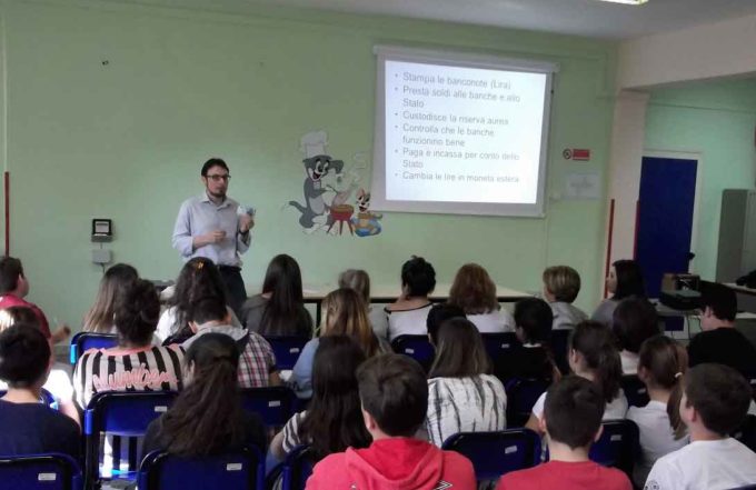 Il Consiglio Comunale dei Ragazzi delle scuole Ungaretti e Carissimi incontra la Giunta a Marino