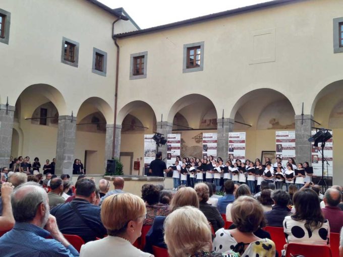 Velletri Libris ha preso il via con il concerto di benvenuto e Giampiero Mughini