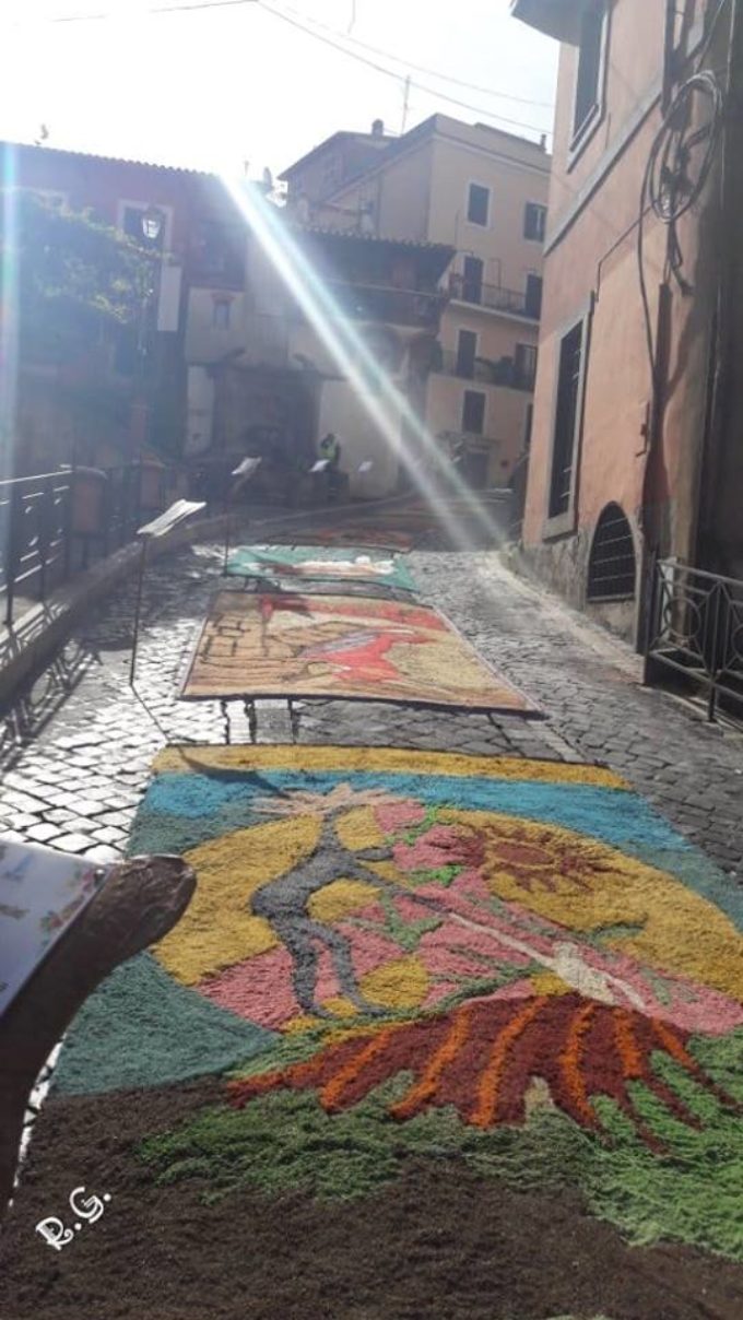 ED È DI NUOVO INFIORATA A ROCCA DI PAPA