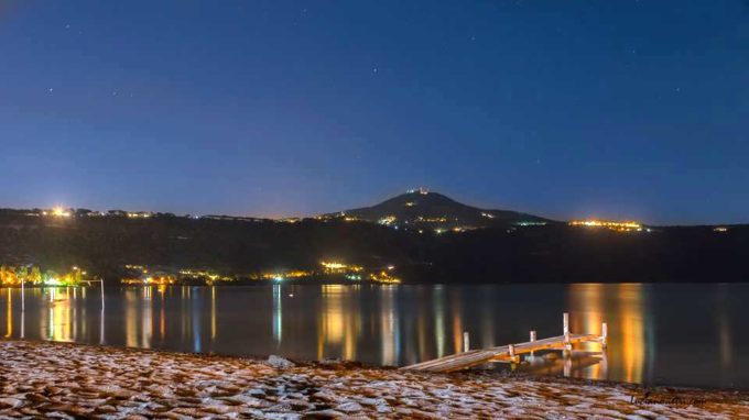 Bagno in notturna 2018:  Un tuffo al chiaro di luna nel lago Albano di Castel Gandolfo