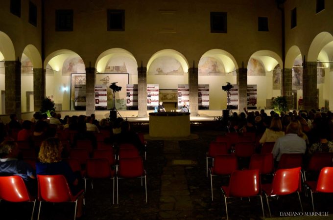 Giuseppina Torregrossa ha presentato il suo ultimo romanzo, “Il basilico di Palazzo Galletti”, a Velletri Libris