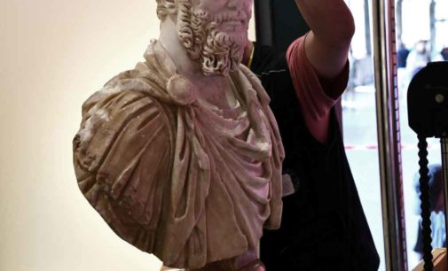 Il Busto ritrovato di Settimio Severo in mostra al Colosseo