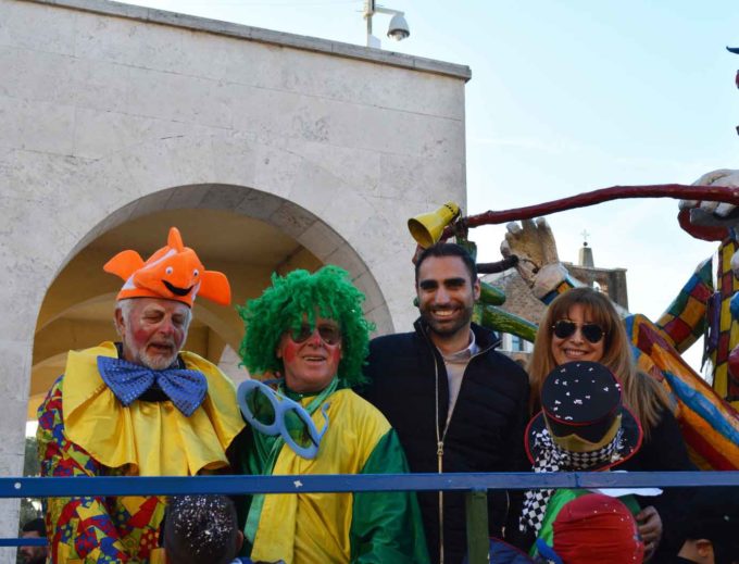 Carnevale 2020, a Pomezia il falò di Re Carnevale chiude i festeggiamenti