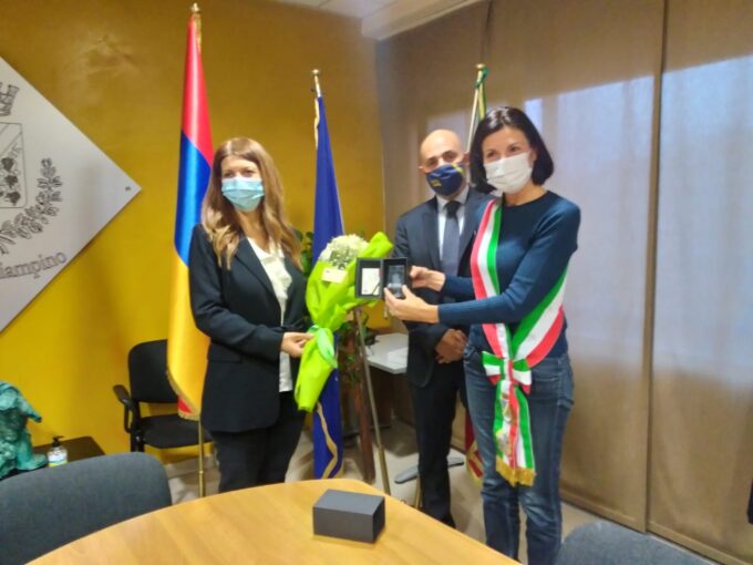 CIAMPINO – L’AMMINISTRAZIONE INCONTRA L’AMBASCIATRICE DELLA REPUBBLICA D’ARMENIA IN ITALIA