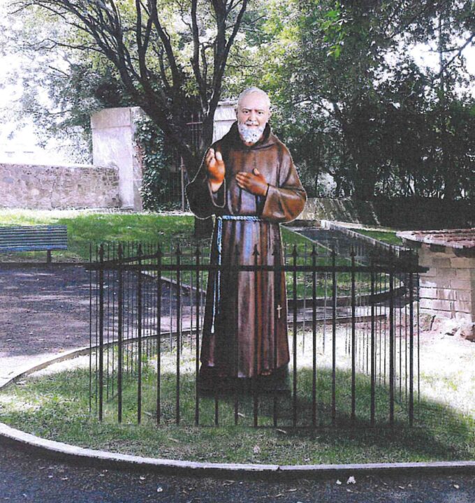 Grottaferrata. La storia infinita della statua di Padre Pio.