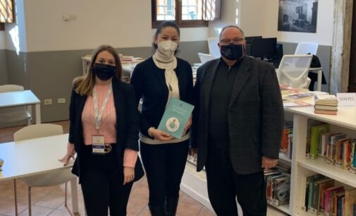 Valmontone, il libro degli studenti “Torneremo ad abbracciarci – La pandemia vista con gli occhi dei nostri bambini”