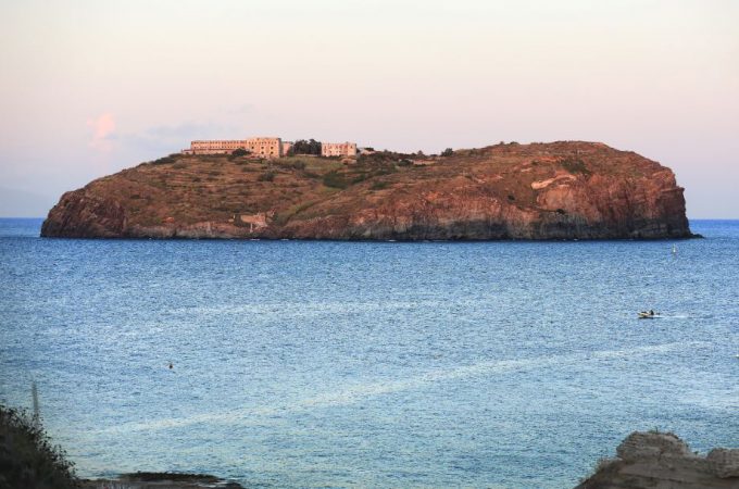 Italia Nostra Lazio: “Il progetto approdi Isola di Santo Stefano non rispetta linee guida su Valutazione di Incidenza”
