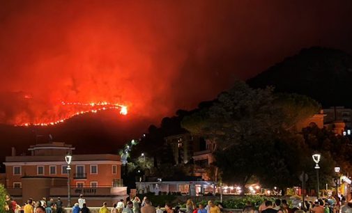 Incendi nel Lazio, appello di Legambiente FERRAGOSTO SENZA BRACE PERCHE’ SULLA GRATICOLA CI SIAMO NOI!
