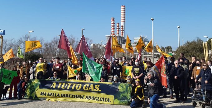 Stop alla centrale a Gas di Civitavecchia a Torrevaldaliga Nord, esulta Legambiente