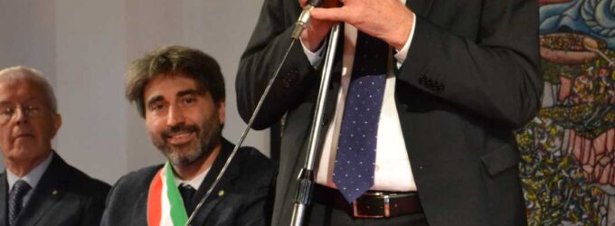 Costruttori di Pace: Grottaferrata conferisce l’Encomio Solenne al prof. Franco Vaccari